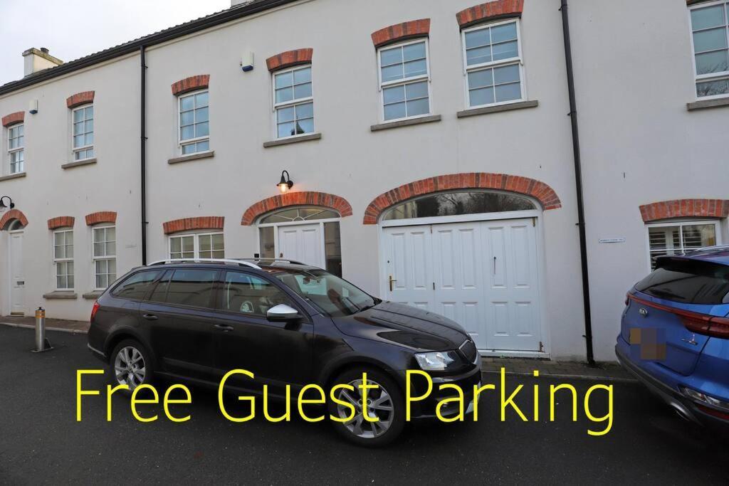Royal Hillsborough Village Luxury Townhouse Exterior foto